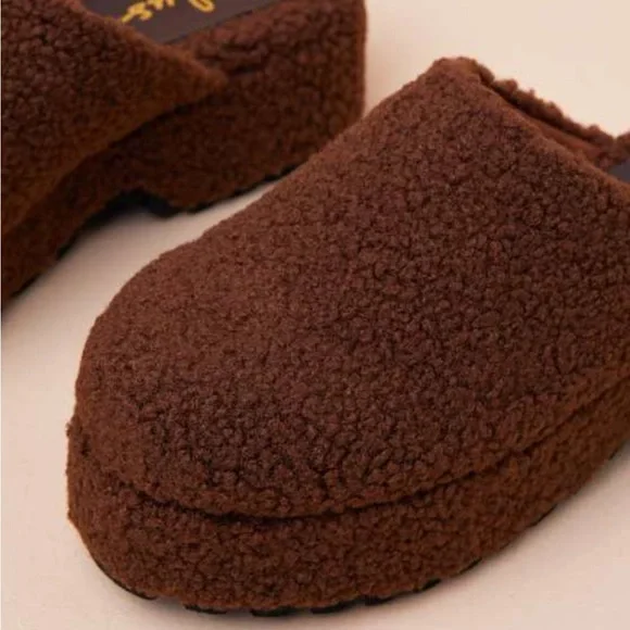 Brown Fur Platform Clogs - Picture 3 of 3